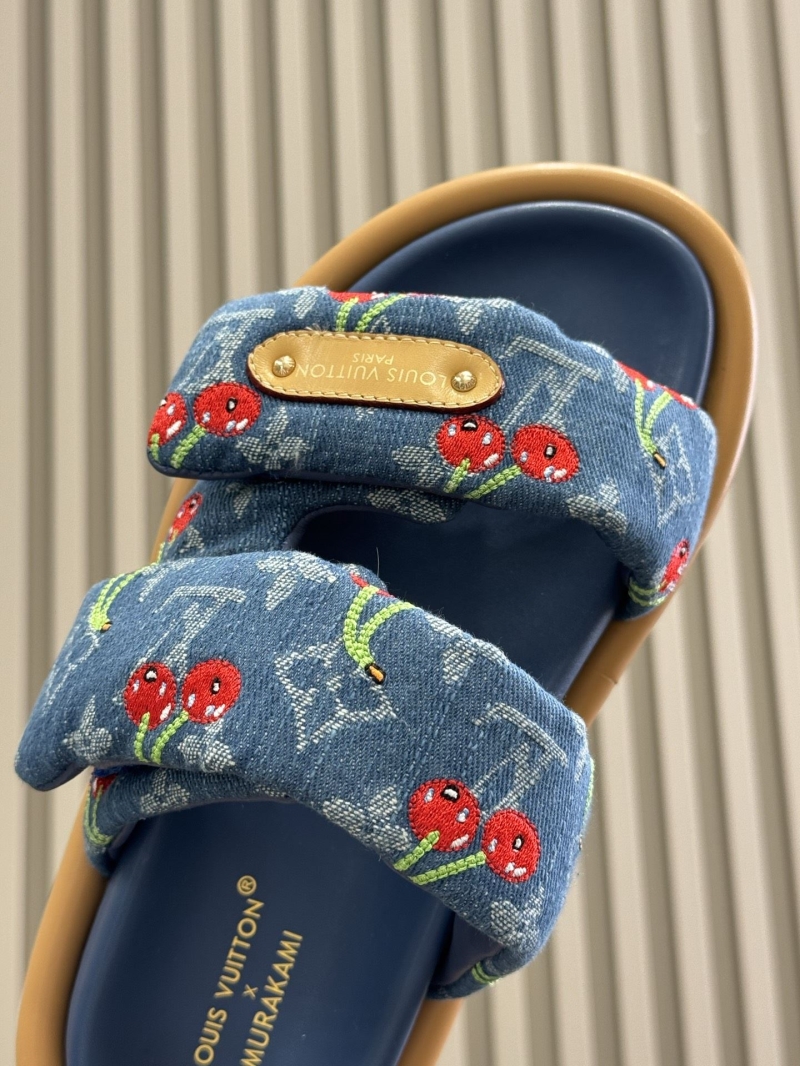 l0vis Vvtt0n slippers